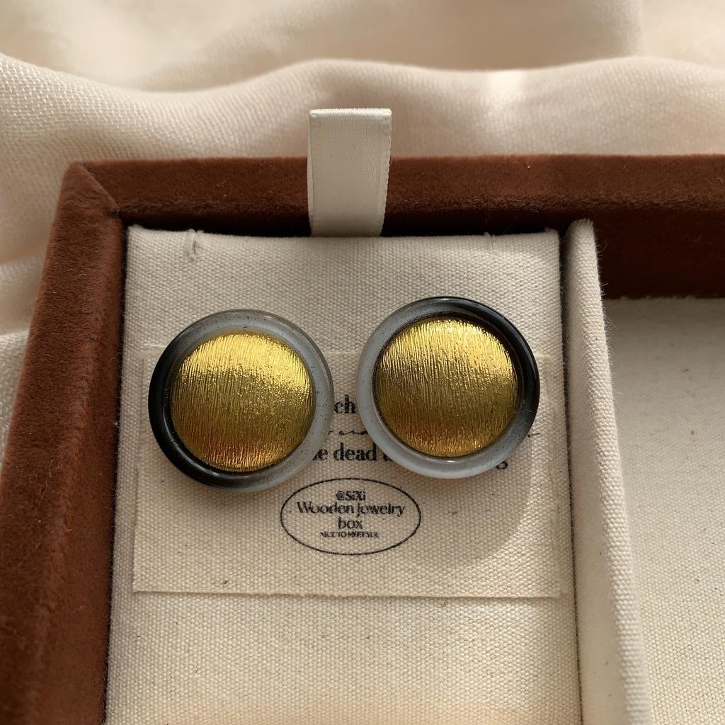 Round Ginkgo Biloba Button Earrings Earrings Resin Niche Design High Sense Fashion Literature Light Luxury Autumn And Winter Earrings
