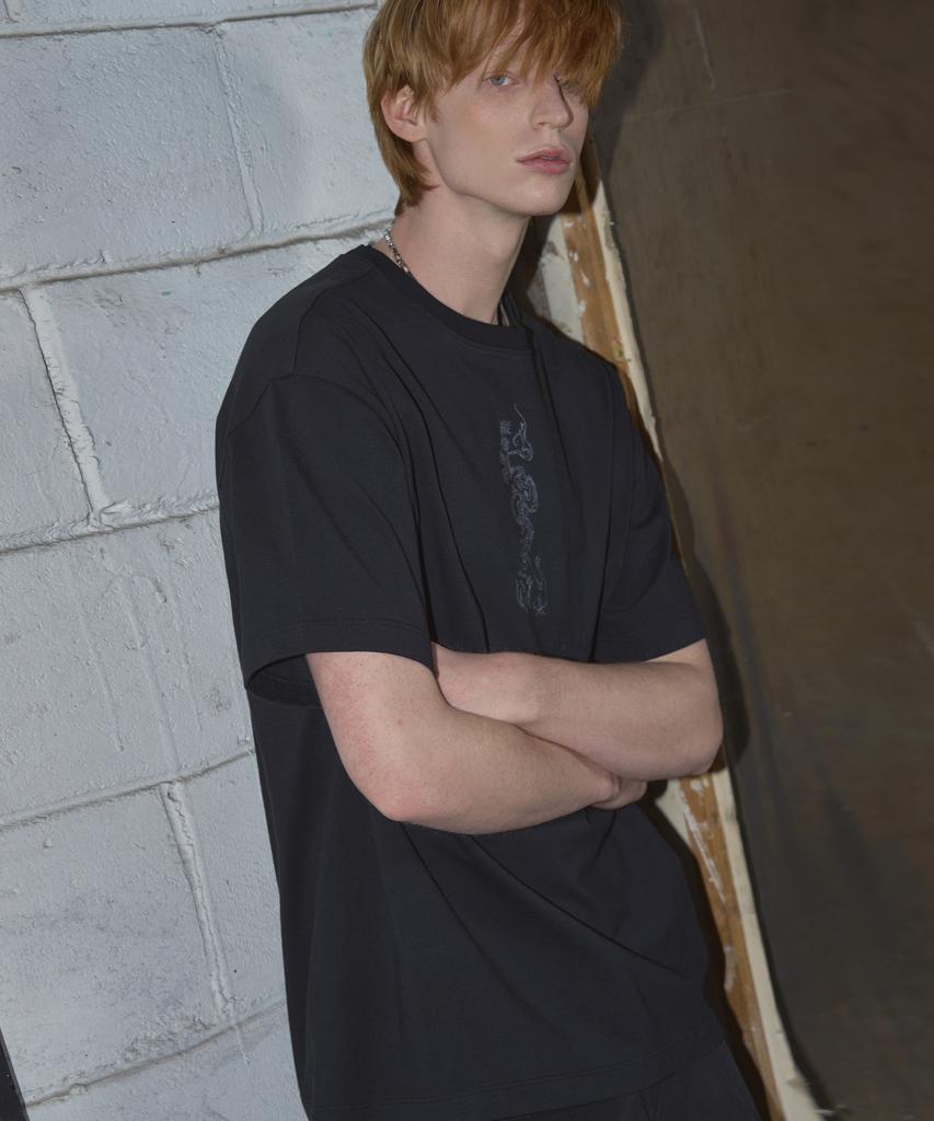 Ledeoli Drag-On Oversized Short Sleeve Tee [White]