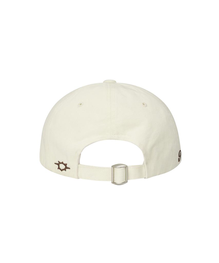 Lujeoseukeulleob Washed Star Logo Cap Cream