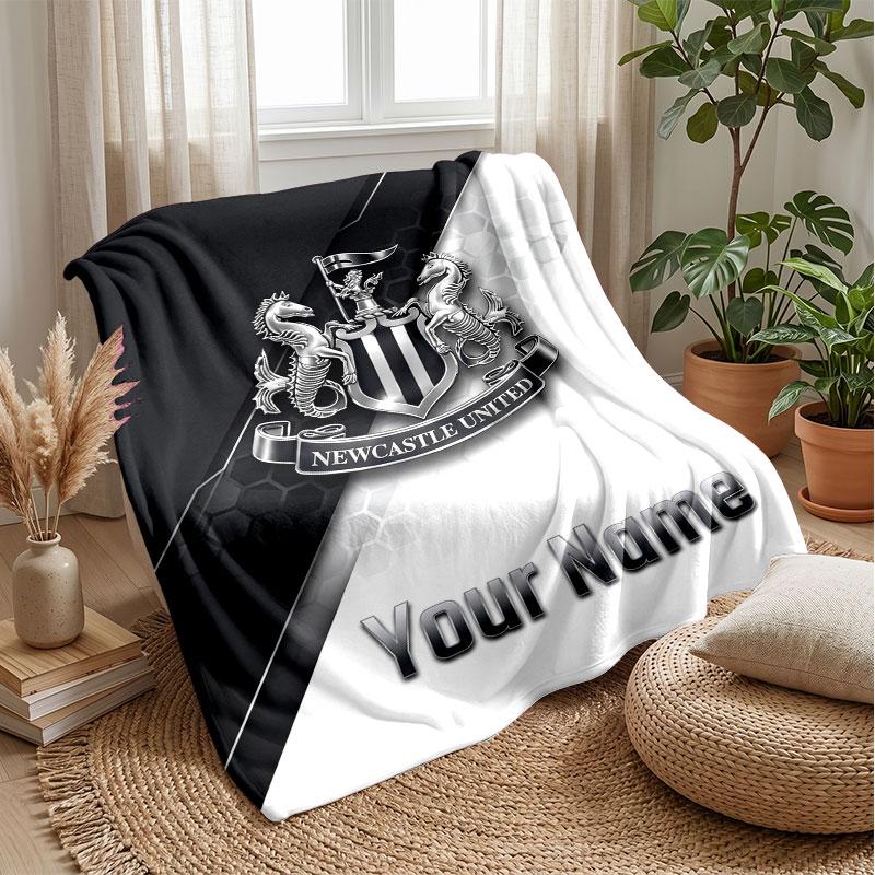 Coperta in Flanella Personalizzata con Nome Testo Newcastle United FC Logo Calcio Coperta in Pile Personalizzata Regalo Speciale per Divano Camera da Letto Casa