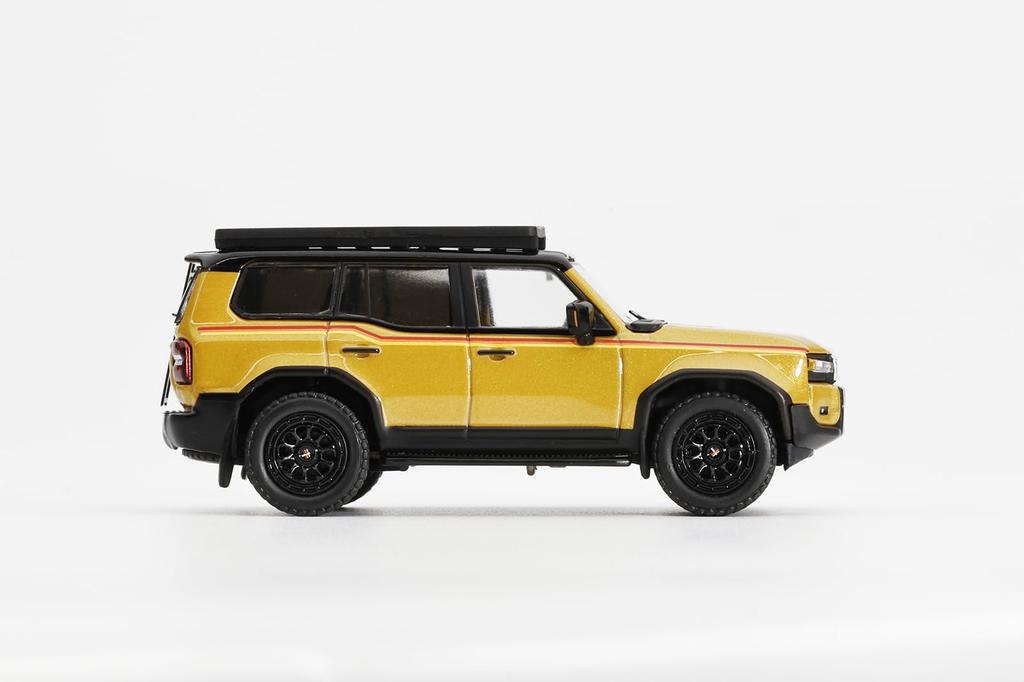 Gaincorp Products GCD Toyota Land Cruiser Prado 250 Desert Gold Finished Model 1/64 (LHD) KS075-580