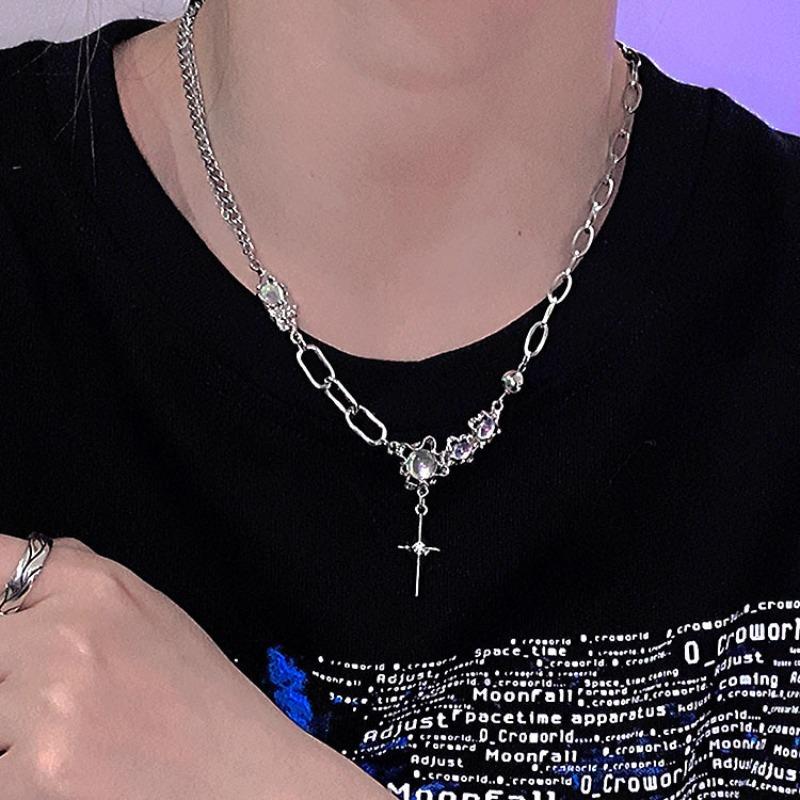 Moonstone Mangxing Necklace Women's Tide Niche Design High Sense Versatile Sweater Chain Sweet Cool Spice Girl Collarbone Chain