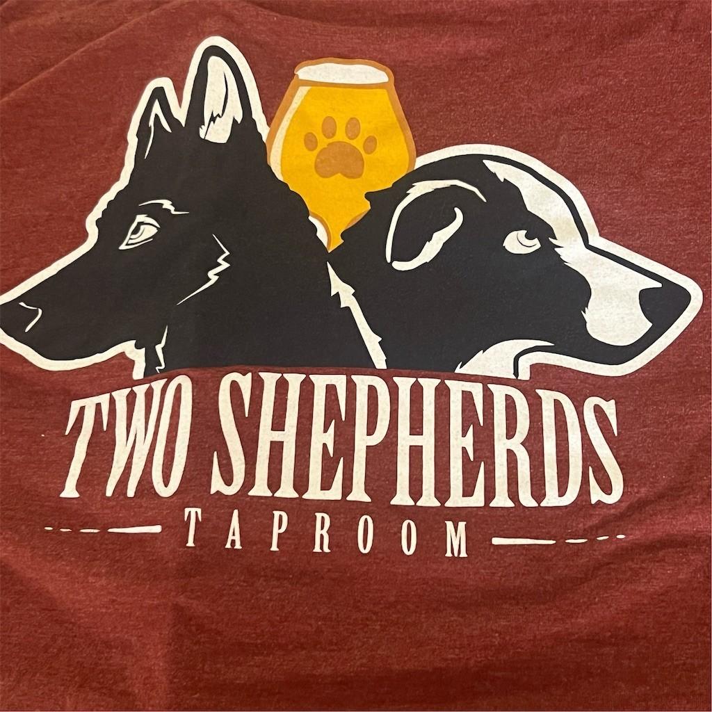Two Shepherds Taproom T-Shirt Mens M Maroon Graphic Tampa FL Dogs Beer L