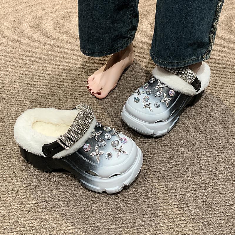 fashion 2024 New Autumn and Winter Women's Casual and Comfortable Solid Color Plush Rhinestone Metal Decorative Cotton Slippers
