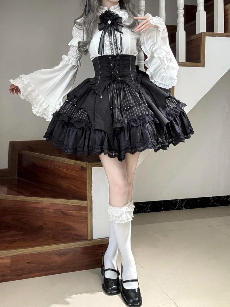 Gotisches Rockset für Gestreiftes Spitzenrüschen-Korsett Y2K Gothic Lolita Größe M [XHSUKADO] 3-teilig Damen, Nieten-Deko Schnürrock, Voluminös, Einzigartig,