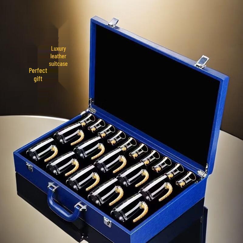 Gold Foil Baijiu Drinkware Gift Set