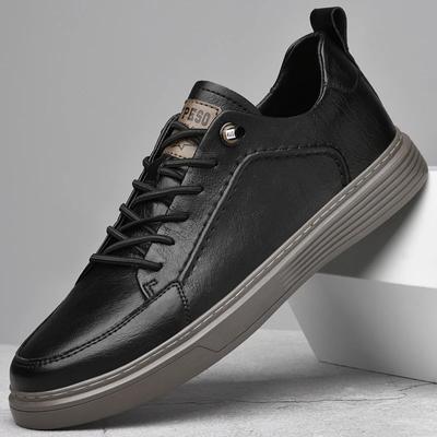 Nya herrskor i äkta läder, avslappnade skor, italienska herrskor, fritidsskor, höjande herrskor för utomhusbruk, skateboard, vulkaniserade skor