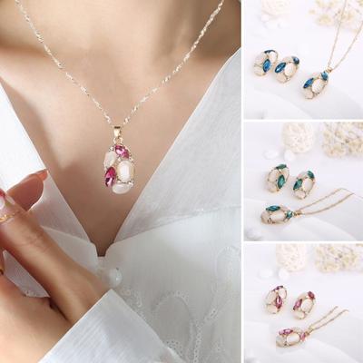 2 Teile/satz Luxus Oval Faux Opal Anhänger Ohr Bolzen Halskette Set Glänzende Strass Dekor Frauen Elegante Ohrring Halskette Set