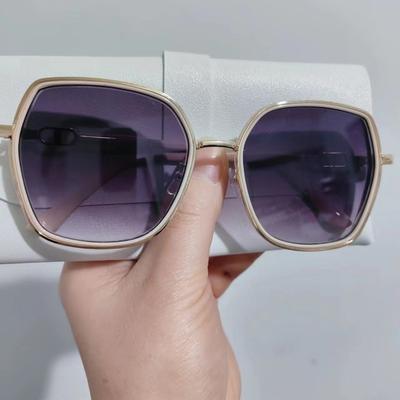 New Style Square Frame Sunglasses, Versatile and Fashionable, Large Frame Slimming Sunglasses for Women