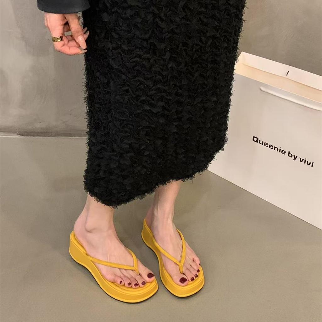 Wedge Heel Heightened Pinch Flip-flops Fairy Shoes 2025 New Summer Outer Wear Holiday Thick-soled Sandals