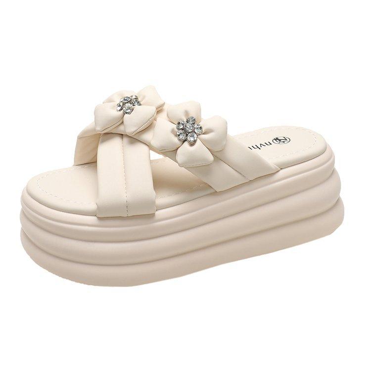 Thick-bottomed bread slippers women's outer wear 2025 summer new Internet celebrity flowers simple and versatile open-toe one-word with sandals