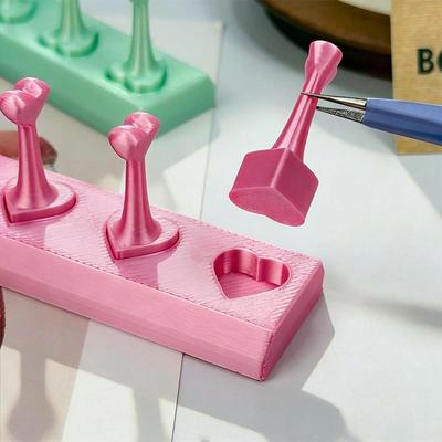 1 Set Nail Holder Non-Magnetic False Nail Tip Practice Stand Press On Nail For Nail Training Plastic Base Holder Nail Display
