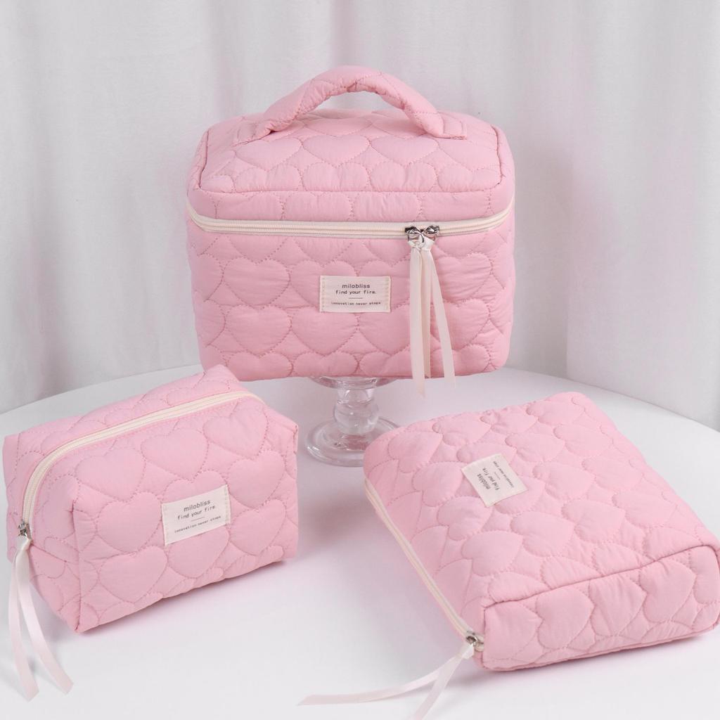 "Large Capacity Cherry Cat Quilted Cosmetic Bag – Cute & High-Value for Students"