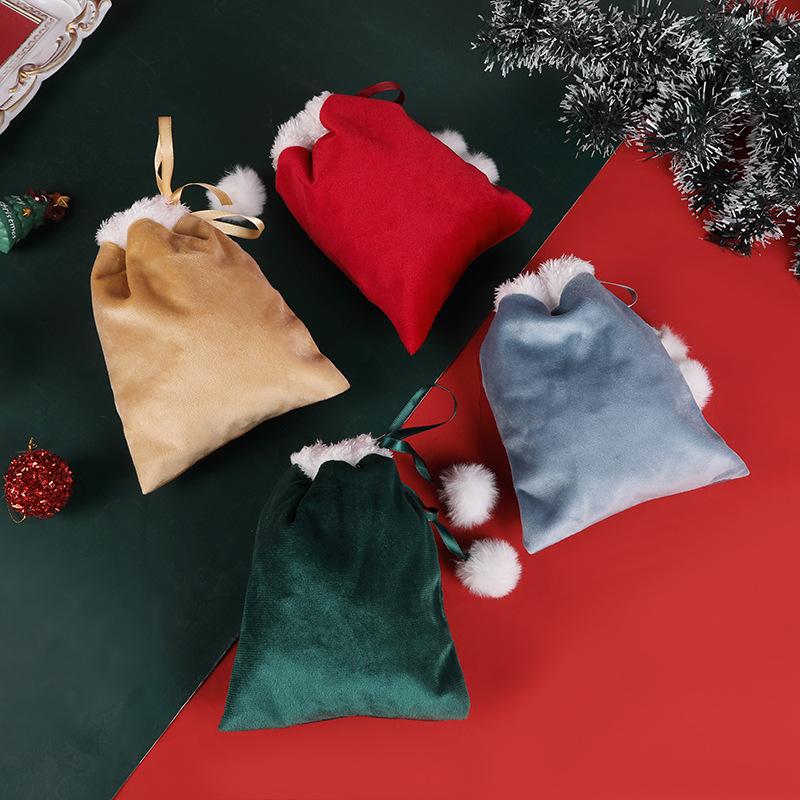 1pc Christmas Candy Bags Hairball Drawstring Bag Velvet Gift Packing Bags Christmas Eve Fruits Bag Party Gift Decoration