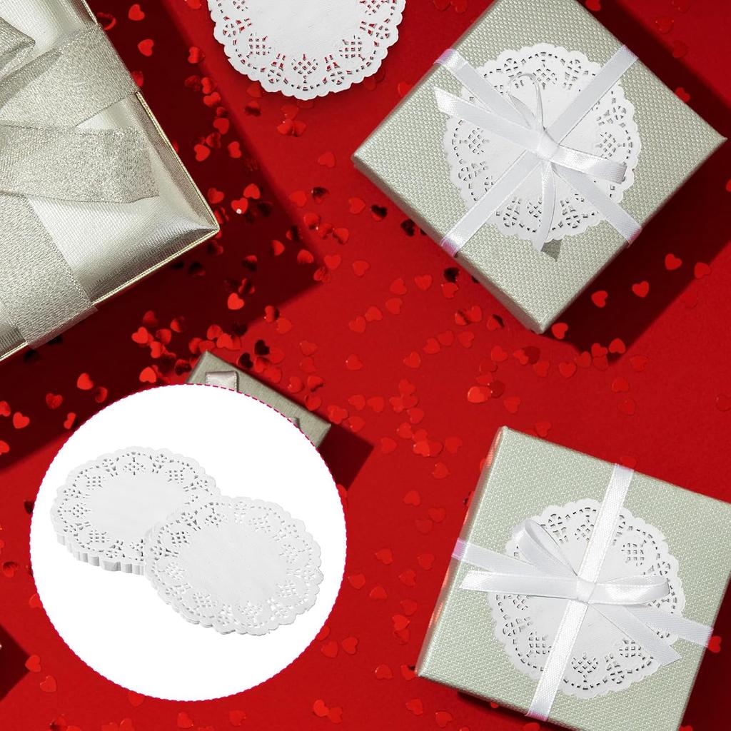 Paper Doilies, 200 Pcs 3.5 Inch Lace Doilies Paper Round Disposable Placemats White-Doilies for Tables Dessert Trays Party Craft Wedding Birthday
