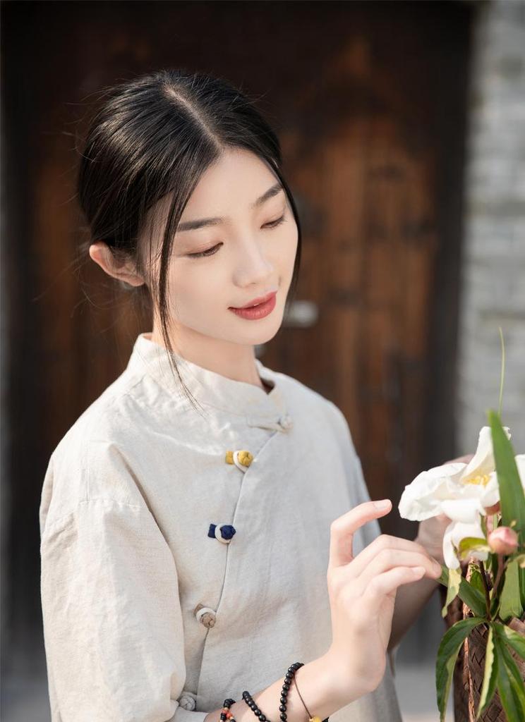 2025 Summer Women's Retro Cotton Linen Stand Collar Color Block Short Sleeve Top for Tea Ceremonies