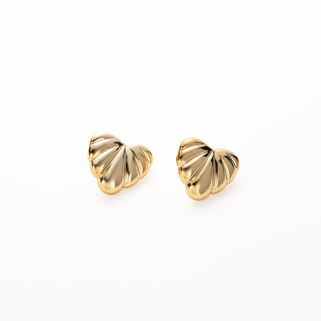Irregular Fold Design Love Fashion Temperament Stud Earrings Niche Trend Autumn New Light Luxury Stud Earrings