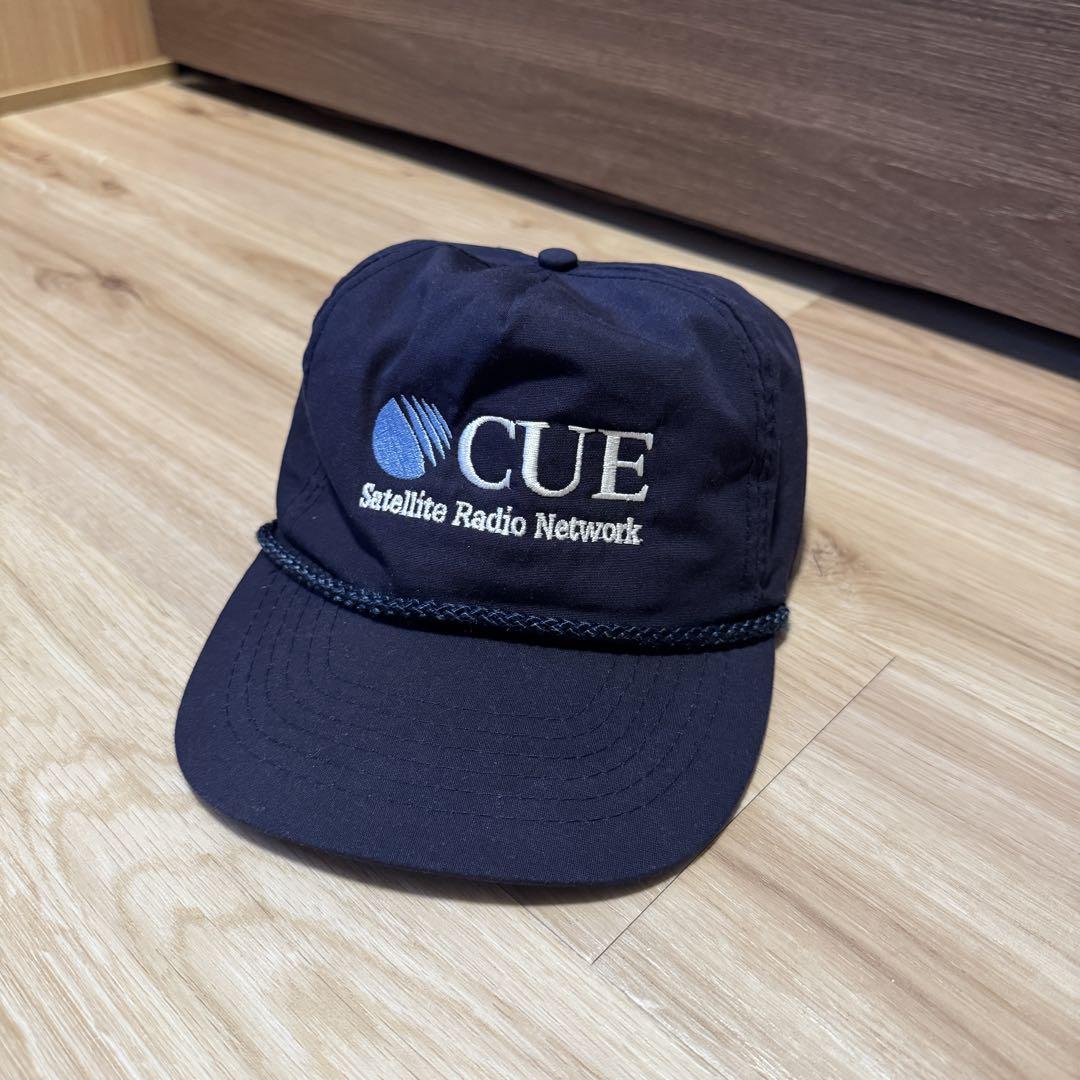

[USED] Corporate logo trucker cap CUE satellite radio Network