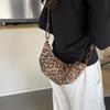 Niche Design Leopard Print Dumpling Bag Women's New High-end Retro Versatile Shoulder Messenger Bag