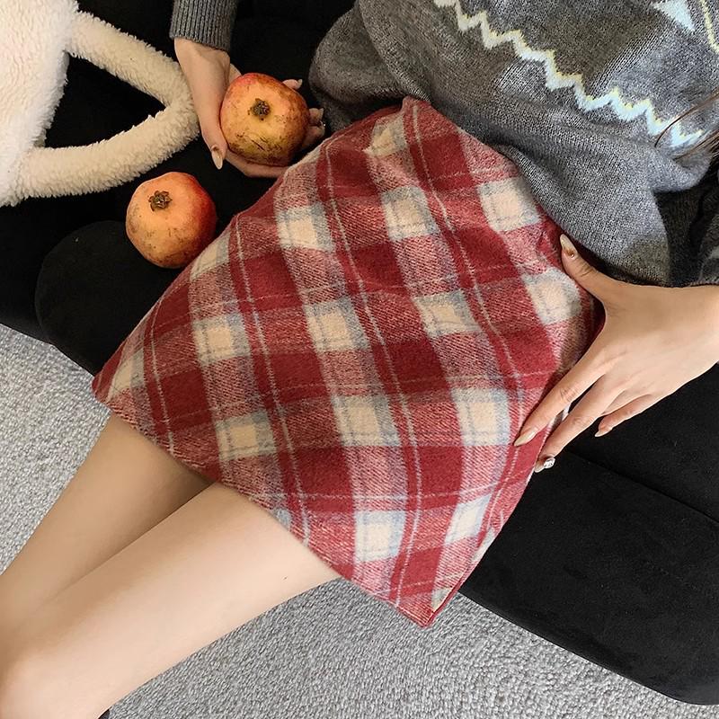 2024 Retro American Khaki Wool Plaid A-Line Skirt - High-Waisted Bodycon Midi