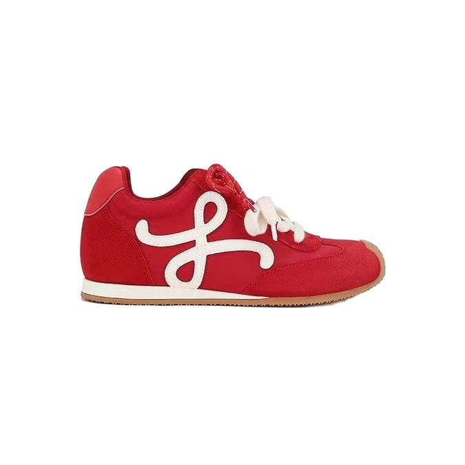 Grape mother increases the height within 7cm, Yang Mi, the same German training shoes, women's genuine leather thick-soled tilted head sports and lei