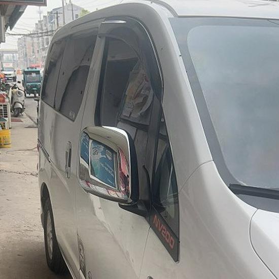 Nissan NV200 (2010-2018) Rearview Mirror Chrome Cover Sticker