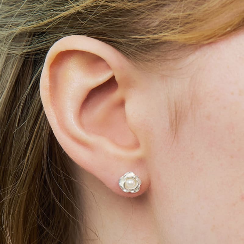 ENGBROX rosy pearl earring