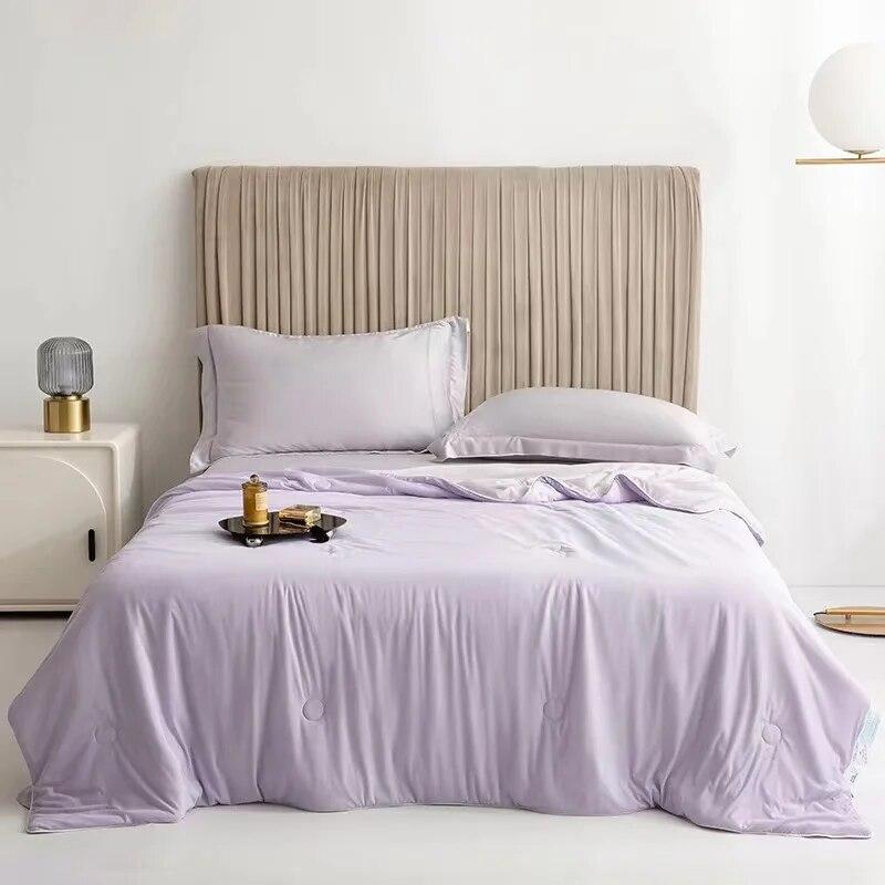 Summer Smooth Air Conditioner Lightweight Comforter Soft Skin-friendly Quilt Cooling Blankets  Antibacterial Cool Duvet