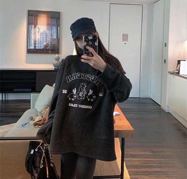 

Women s Winter Inner Wear: Xuefu Velvet Fun Player Towel Fabric Cartoon Print Loose Thick Long-Sleeved T-Shirt One Size черный серый