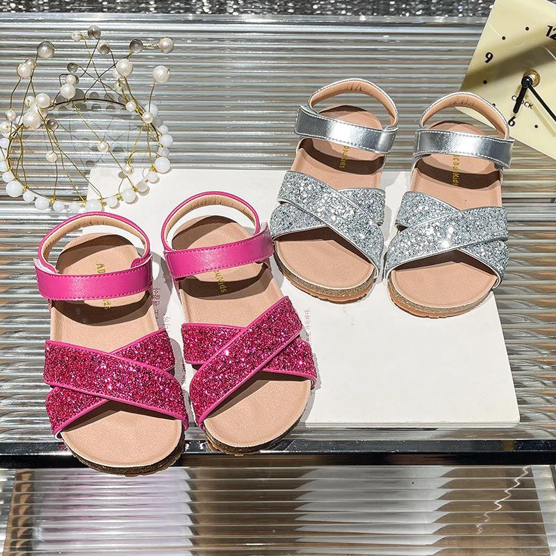 Children's sandals 2026 spring children's sparkling princess sandals Korean version cross soft-soled children's beach shoes