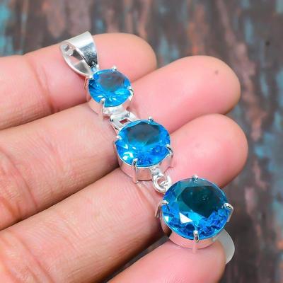 Meraviglioso ciondolo in argento sterling 925 con pietra preziosa svizzera topazio blu fatto a mano