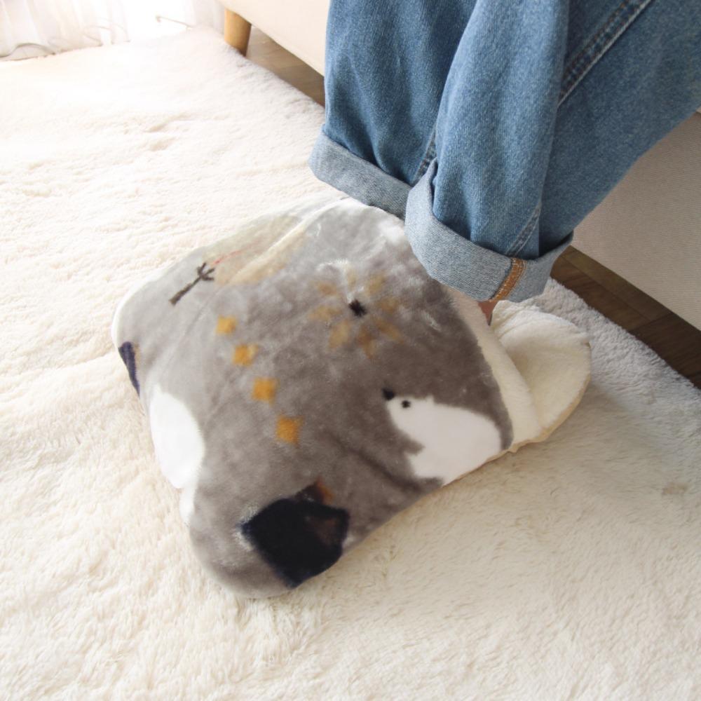

Double Feet Heating Foot Pad Insulation Thermal Foot Mat Practical Foot Warming Mat Autumn Winter Style 6