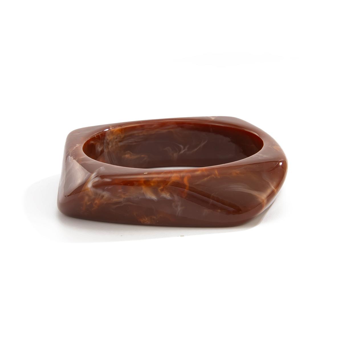 Преувеличенная металлическая текстура Граненый пружинный браслет Женский, Модное акриловое простое кольцо Браслет из смолы