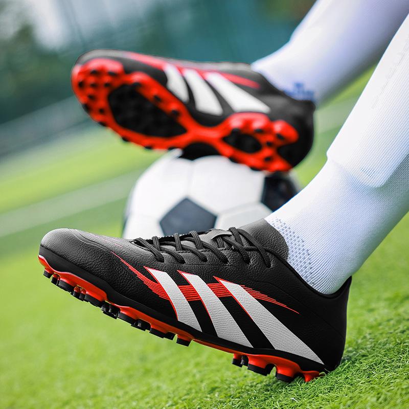 New non-slip broken nail football shoes adult men and women children long nail football training shoes short nail sneakers