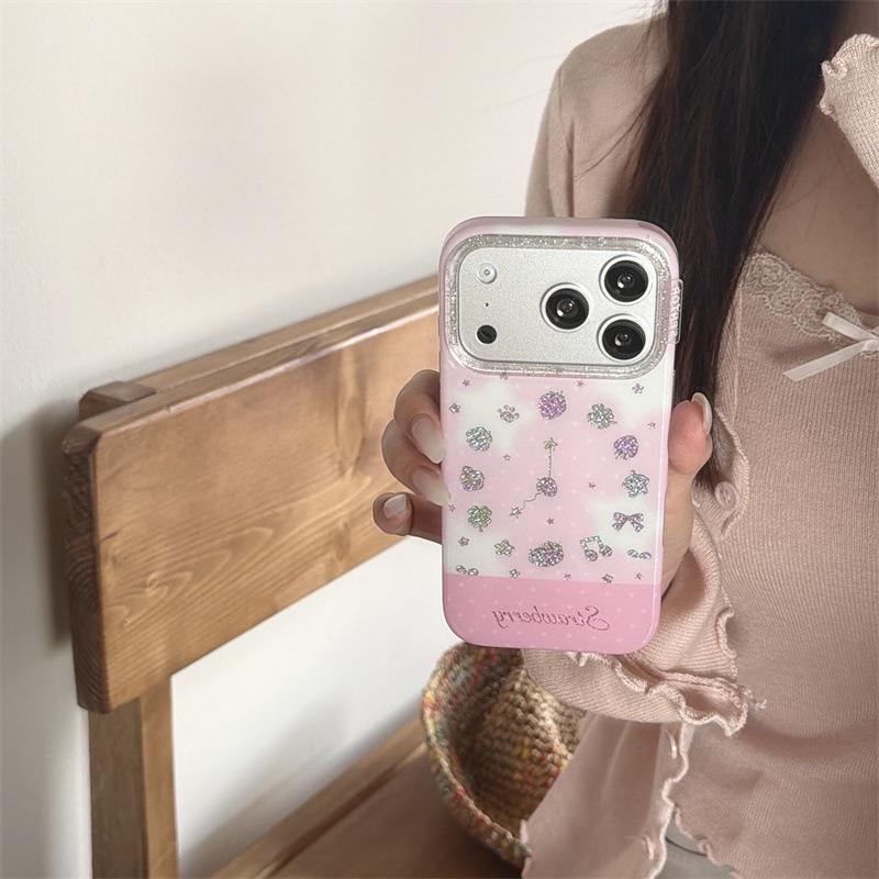 Powder Gradient Strawberry Chain Phone Case for iPhone 17/16 Pro Max/15/14 - Premium Feel