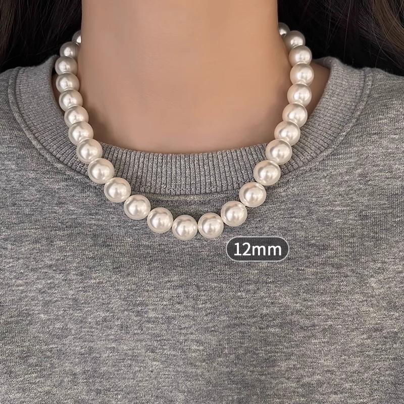Elegant French Layered Pearl Necklace - Women's High-End Versatile Clavicle Chain, Simple Retro Style