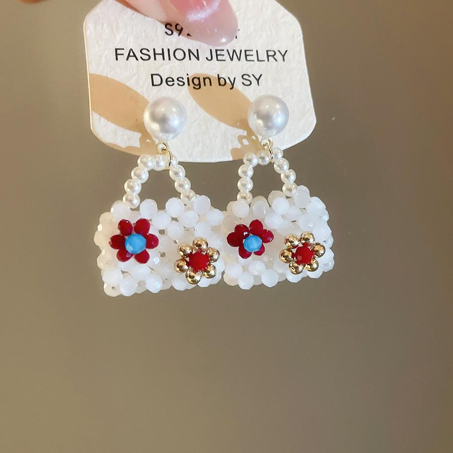 

Funny Candy Color Glass Beads Imitation Pearl Flower Bag Shaped Hanging Dangle Earrings for Women Real Gold Plated Copper белый