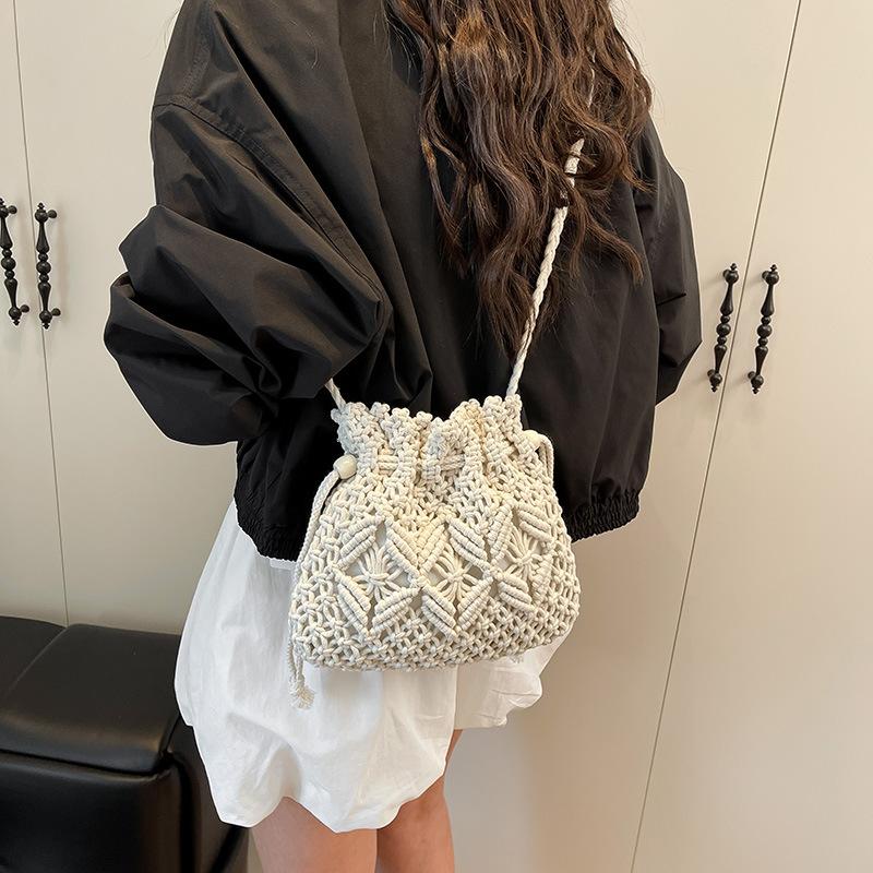 Woven Straw Bag Women's Summer Versatile New Fashion Niche Messenger Bucket Bag Seaside Beach Bag