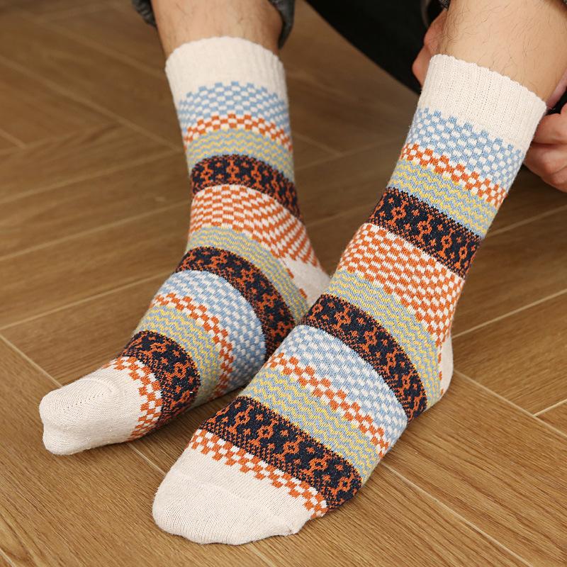 5/10 párů Podzimní Zimní Ponožky do Poloviny Lýtka Zesílené Teplé Ponožky z Králičí Vlny Retro Etnický Styl Ponožky z Bavlny s Květinovým Vzorem pro Muže Pohodlné