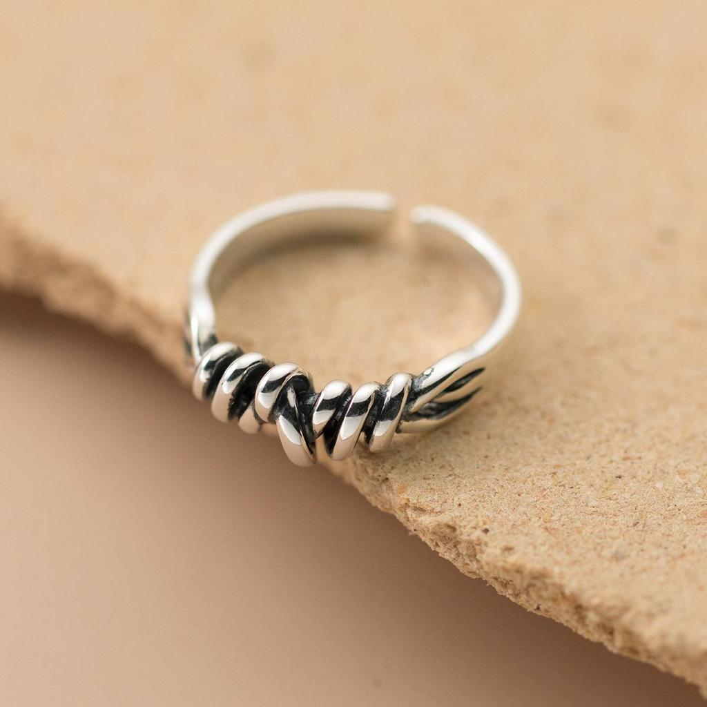 1pc Vintage Irregular Knot Winding Ring for Women Couples  With Unique Design Sense Party Jewelry Gift Accessories