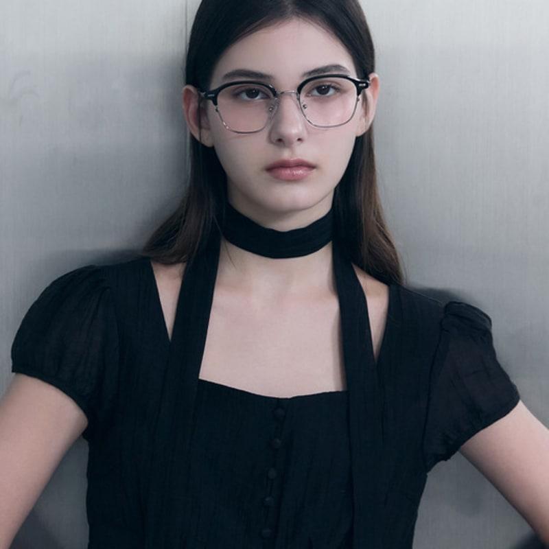 

oart Tove Glasses [BLACK SILVER] Black Silver