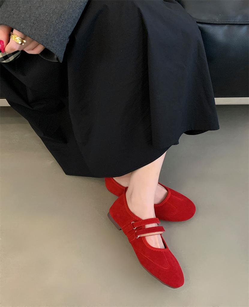 Retro Mary Jane shoes women's 2025 new Korean version comfortable simple versatile Velcro flat single shoes women's shoes