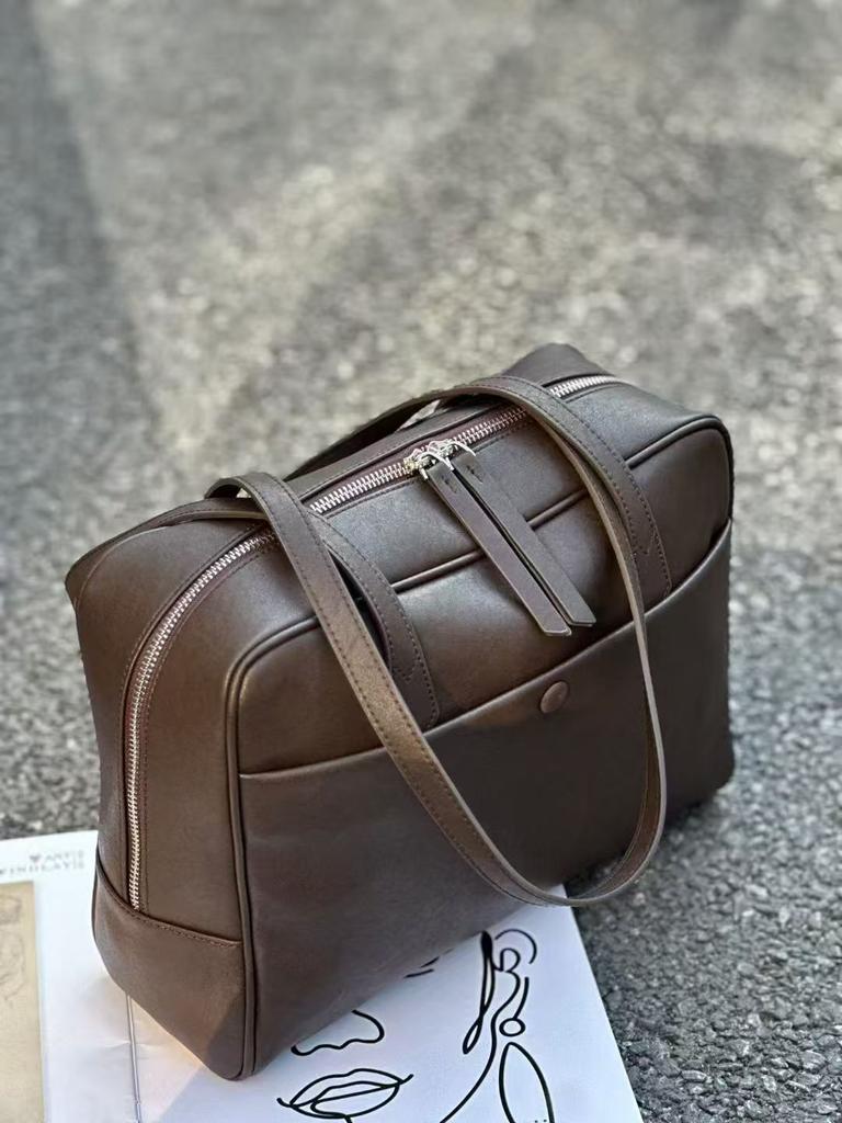 Retro makeup bag, genuine leather women's bag, large-capacity commuting hand-held armpit bag, single-shoulder crossbody bag