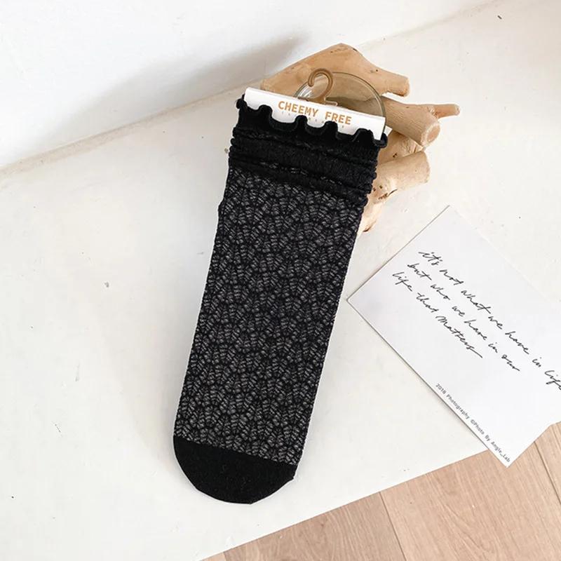 Fashion Socks For Women Cute New White Retro Lace Girl Sweet Socks Mesh Simple Women Casual Sweet Breathable Loose Socks Female