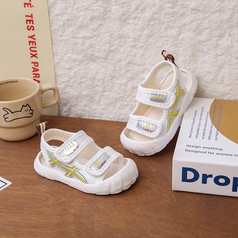 2026 Baby Nicht-Rutschfeste Atmungsaktive Sandalen: Geschlossene Gehhilfenschuhe mit Klettverschluss für Kinder