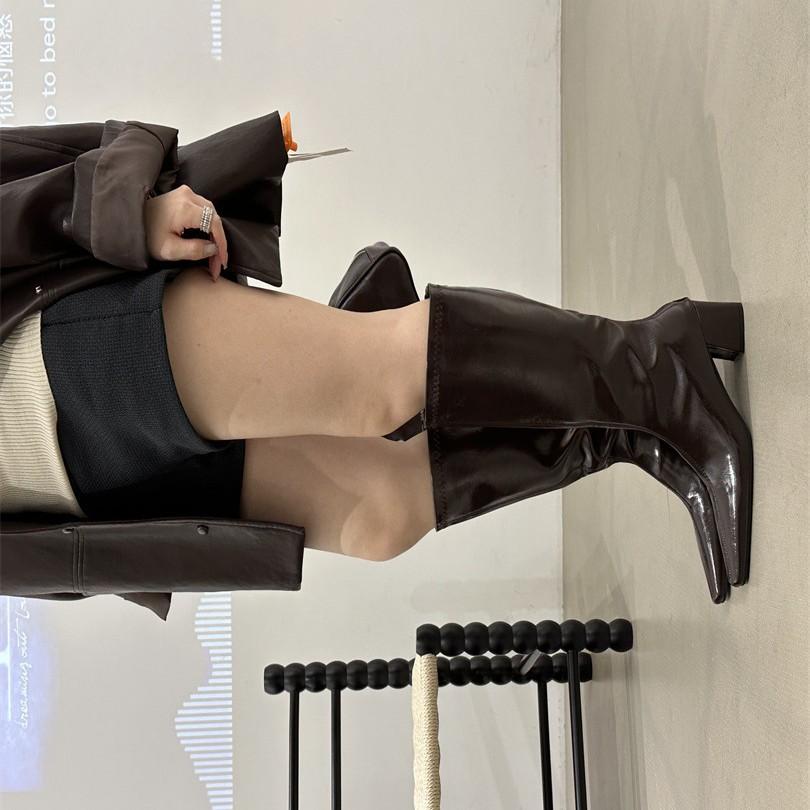 2025 new autumn and winter French beautiful fashion boots thin boots retro thick heel short boots pointed temperament versatile short boots