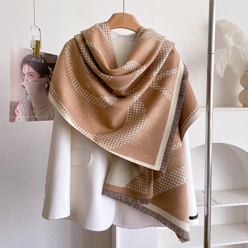 Imitasjon Kasjmiskjerf Allsidig Kjærlighetsmønstertrykk Varm Klimaanleggssjal Med Moteskjerf