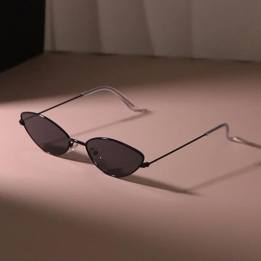 Brand Cat Eye Vintage Sunglasses Women Men Fashion Designer Retro Sun Glasses Female Male Mirror Outdoor Punk