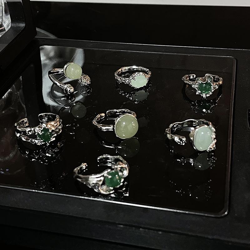 Niche Design Stacked High-End Temperament Ring French Irregular Personality Light Luxury Ring Women