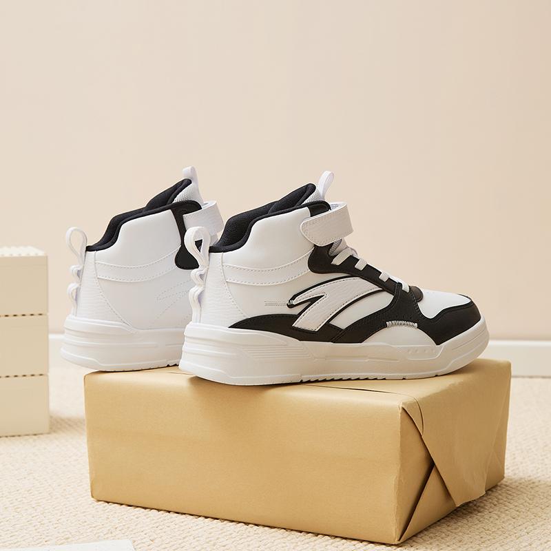 Anta Kids Classic Comfortable Non-Slip Wear-Resistant High-Top Kids Skate Shoes Kids Sneakers White Black A12438002-1